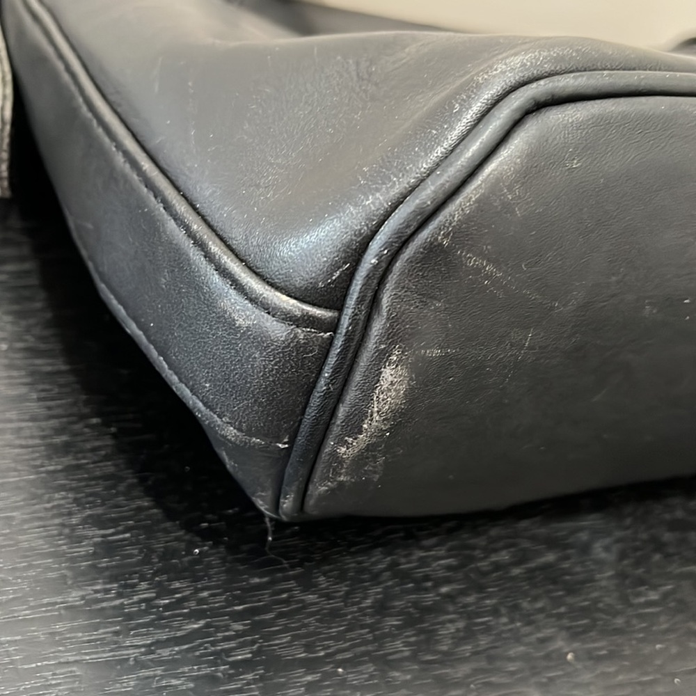 Vintage Black Leather Coach Flap Crossbody Bag - USA 4907 - Picture 15 of 16